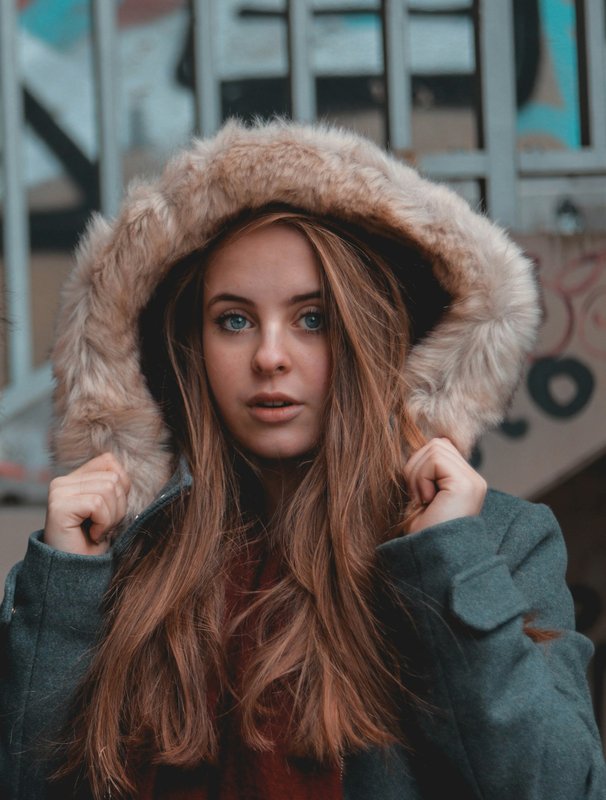 Laura L.